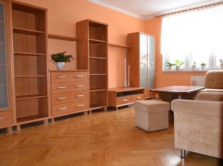 Prodej, byt 2+1, OV, panel, Ostrov - Lidická, 2. patro